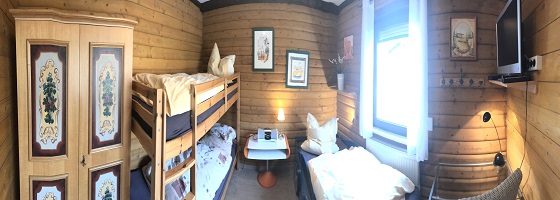Ferienwohnungen Schmidt: Schlafzimmer2 68 mit TV, DVD